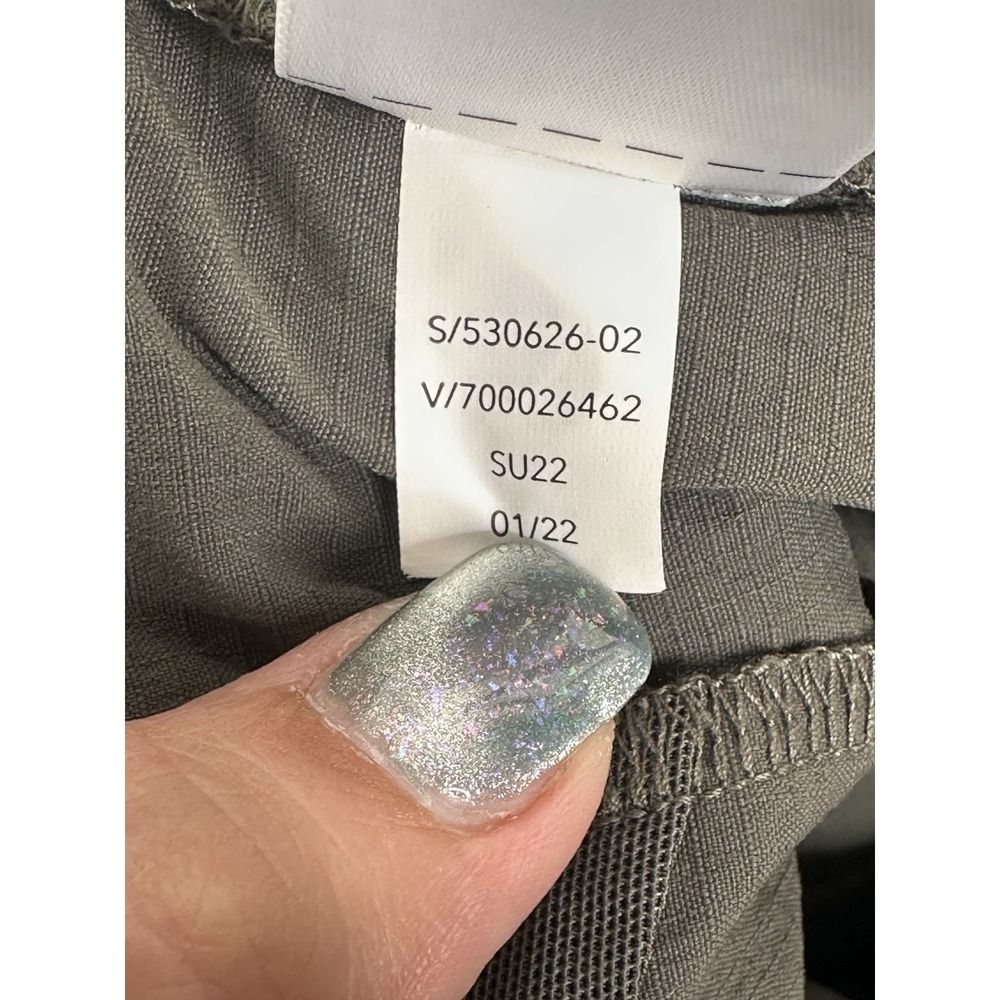 Athleta Trekkie North Shorts Olive Green 4 Athleisure Gorpcore Activewear 530626 - Picture 9 of 10